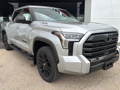New 2026 Toyota Tundra Limited AWD/4WD image 2