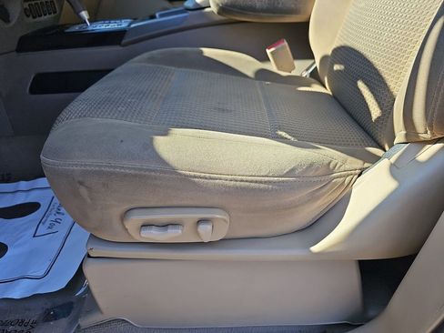 Used 2013 Nissan Titan SV w/ SV Premium Utility Pkg image 31