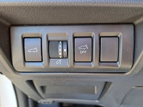 Used 2024 Subaru Outback Premium image 14