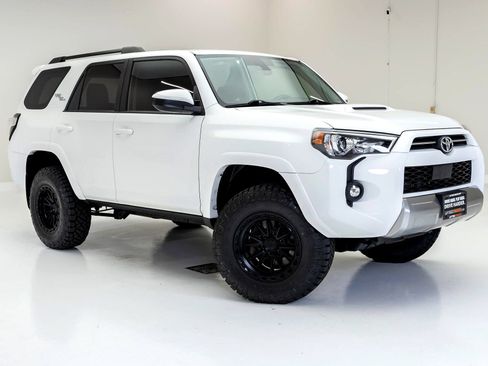 Used 2021 Toyota 4Runner TRD Off-Road AWD/4WD image 1