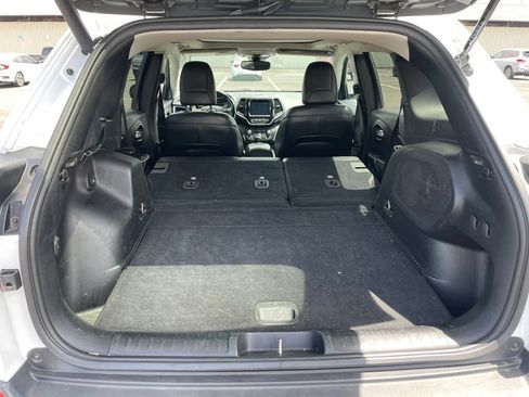 Used 2021 Jeep Cherokee Limited AWD/4WD image 10