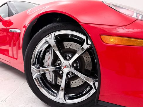 Used 2012 Chevrolet Corvette Grand Sport RWD image 3