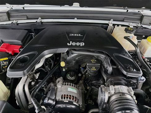 Used 2020 Jeep Gladiator Sport w/ Quick Order Package 24S AWD/4WD image 28