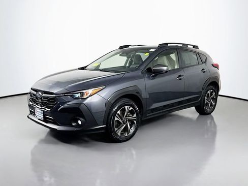 Used 2024 Subaru Crosstrek 2.0i Premium AWD/4WD image 2