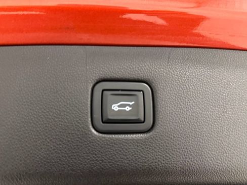 Used 2021 Chevrolet Blazer RS w/ Enhanced Convenience Package AWD/4WD image 13