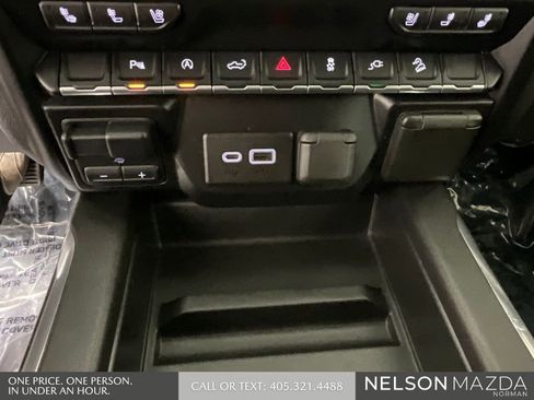 Used 2019 GMC Sierra 1500 SLT image 36