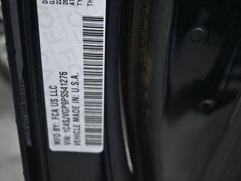 Used 2023 Jeep Grand Wagoneer Series III AWD/4WD image 18