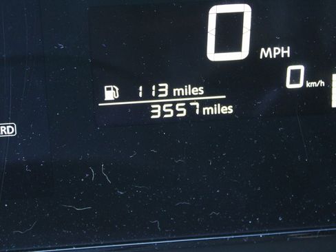 Used 2025 Nissan Kicks SV image 10