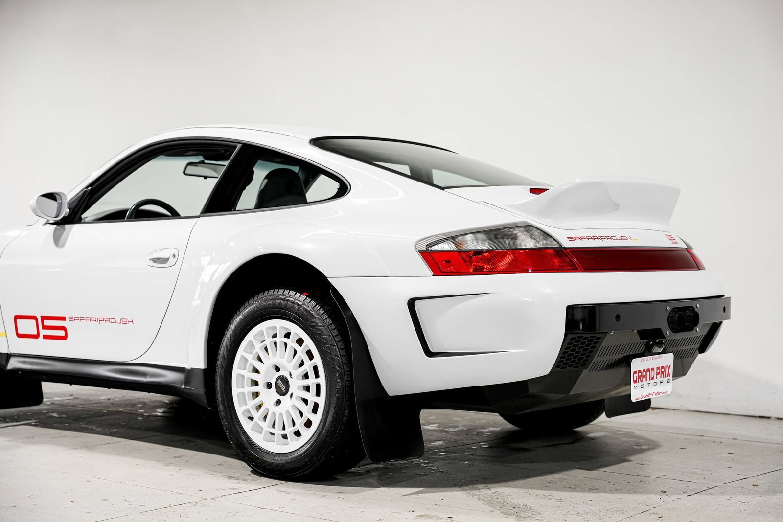 Used 2003 Porsche 911 Carrera 4S AWD/4WD image 37