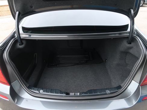 Used 2016 BMW 550i Sedan RWD image 43