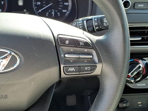 Used 2022 Hyundai Kona SEL image 20