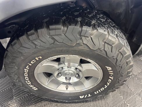 Used 2008 Toyota FJ Cruiser 4WD image 35