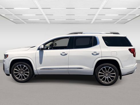 Used 2021 GMC Acadia Denali w/ Denali Technology Package FWD image 2