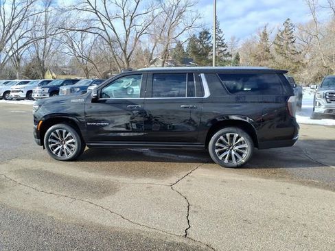 New 2026 Chevrolet Suburban High Country image 7