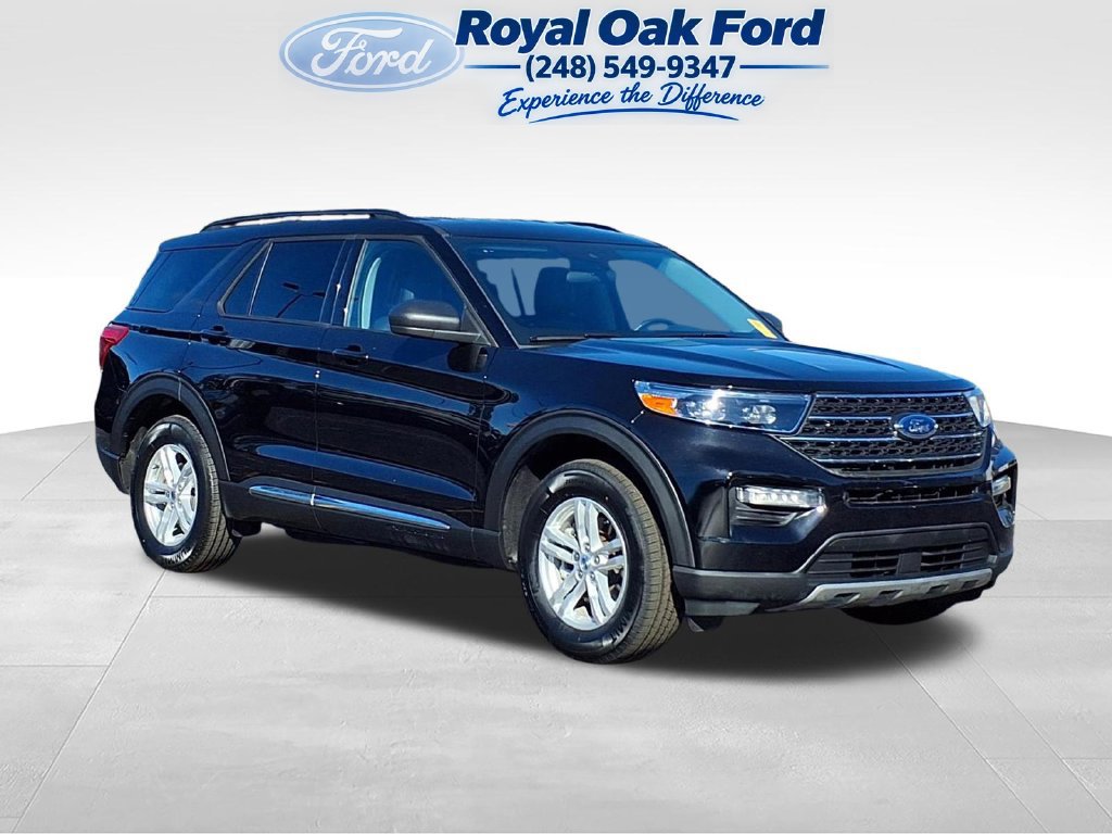 Certified 2023 Ford Explorer XLT w/ Equipment Group 202A AWD/4WD image 1