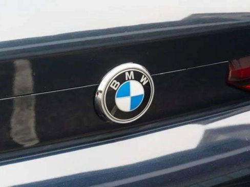 Used 2021 BMW X6 xDrive40i w/ M Sport Package image 20