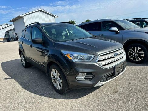 Used 2018 Ford Escape SEL FWD image 2