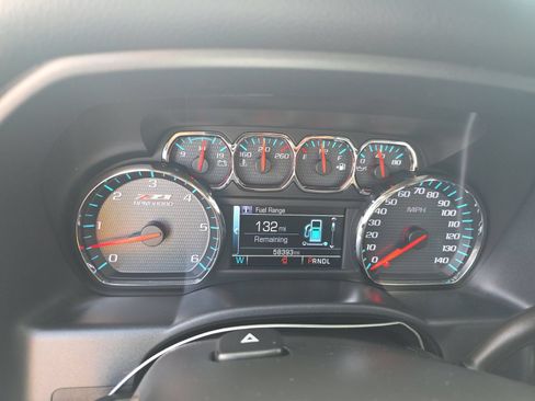 Used 2018 Chevrolet Silverado 1500 LT w/ All Star Edition AWD/4WD image 8