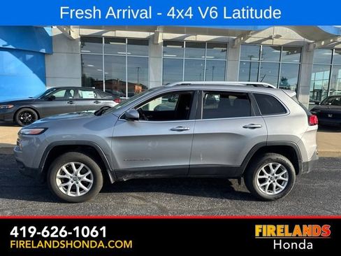 Used 2015 Jeep Cherokee Latitude w/ Comfort/Convenience Group AWD/4WD image 1