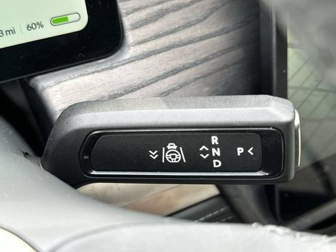 Used 2024 Rivian R1S Adventure AWD/4WD image 13
