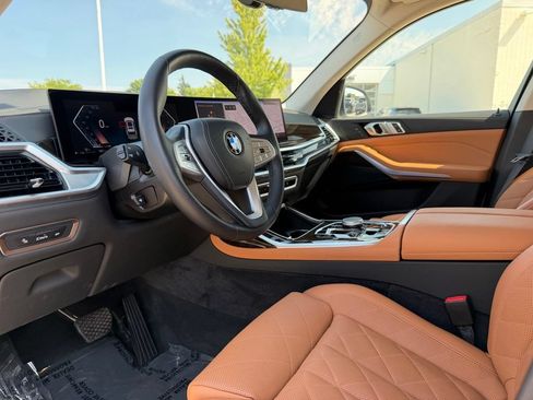 Certified 2024 BMW X7 xDrive40i AWD/4WD image 4