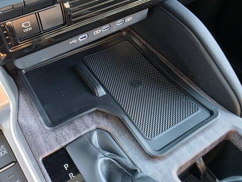 Used 2024 Toyota Land Cruiser image 38