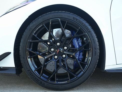 Used 2026 Chevrolet Corvette ZR1 w/ ZR1 Carbon Fiber Aero Package image 37