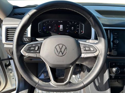 Used 2022 Volkswagen Atlas SE w/ Panoramic Sunroof Package image 18