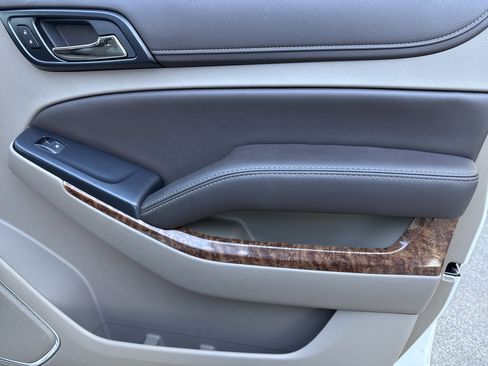 Used 2015 Chevrolet Tahoe LTZ image 14