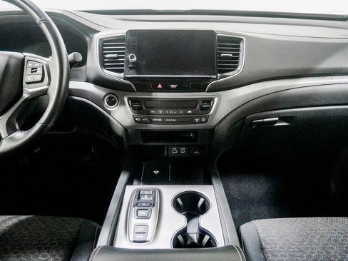 Used 2024 Honda Ridgeline Sport image 21