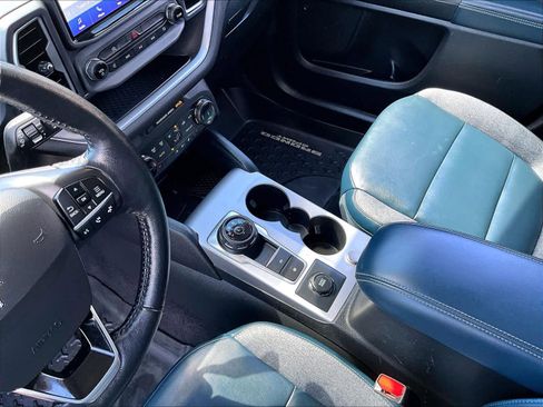 Used 2022 Ford Bronco Sport Outer Banks w/ Tech Package AWD/4WD image 20