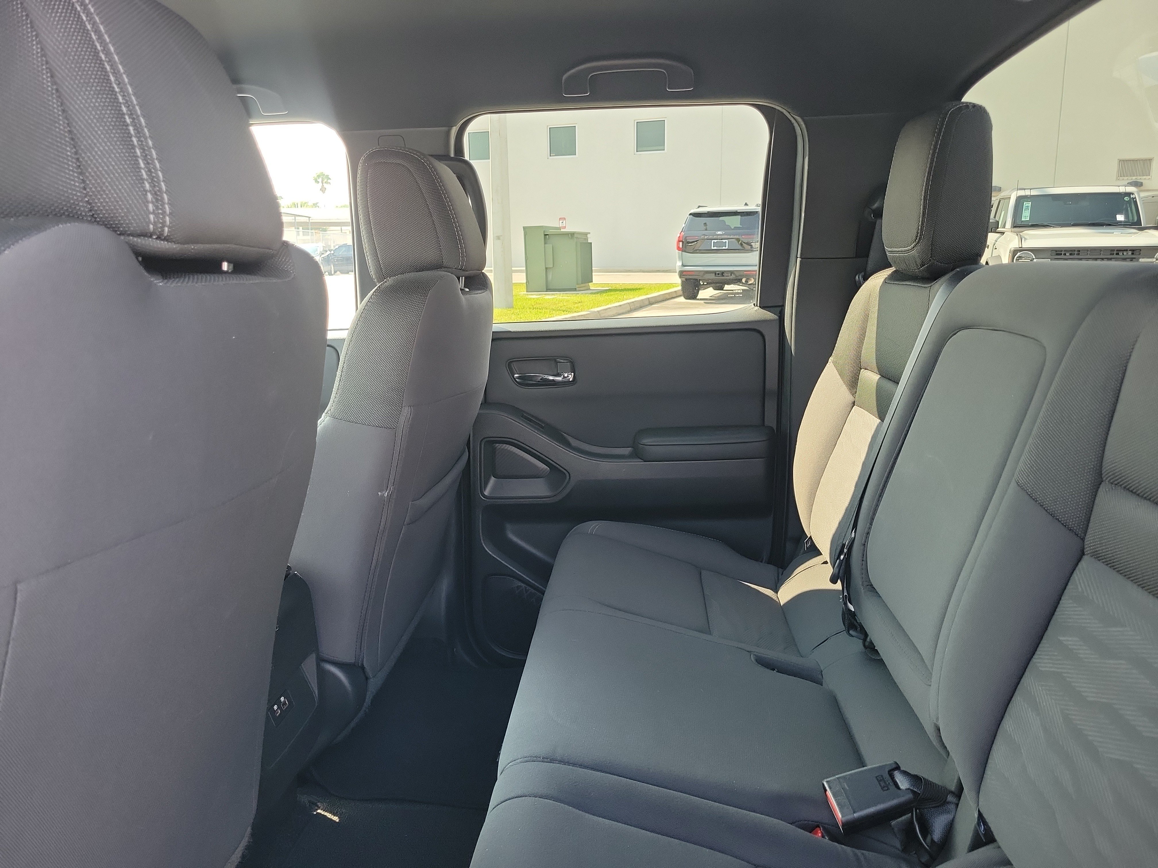 Used 2023 Nissan Frontier SV w/ Midnight Edition Package RWD image 15