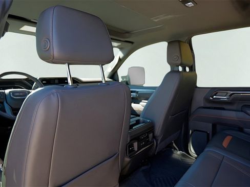 New 2025 GMC Sierra 2500 AT4 w/ AT4 Premium Plus Package image 21