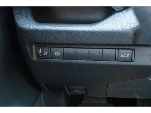 Used 2025 Toyota RAV4 XLE image 28