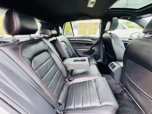 Used 2020 Volkswagen GTI SE image 14