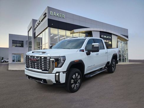 New 2026 GMC Sierra 2500 Denali w/ Denali Reserve Package AWD/4WD image 1