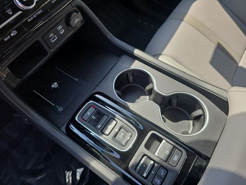 Used 2025 Honda Pilot Touring image 27