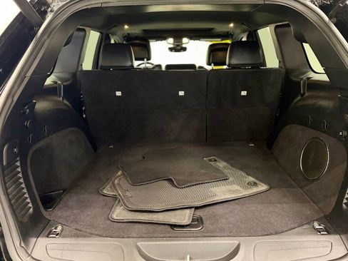 Used 2020 Jeep Grand Cherokee Altitude image 6