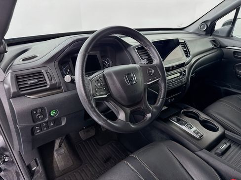 Certified 2023 Honda Passport TrailSport image 9