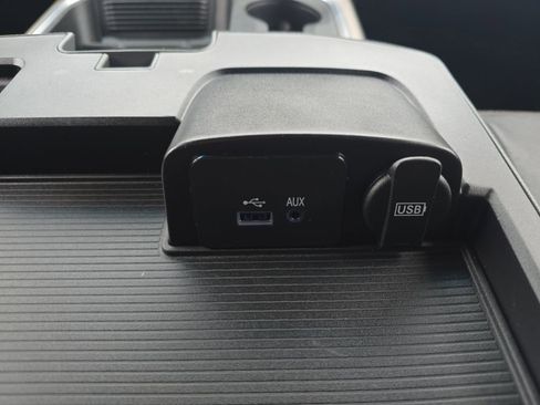 Used 2017 RAM 2500 Big Horn image 23