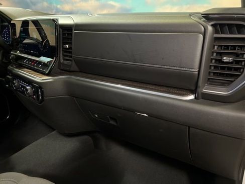 Used 2025 Chevrolet Silverado 2500 LT w/ Convenience Package image 61