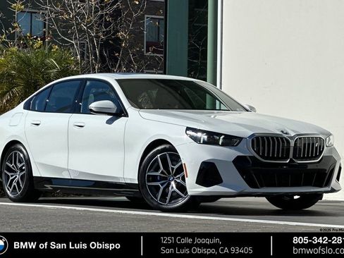 New 2026 BMW i5 eDrive40 w/ M Sport Package image 1