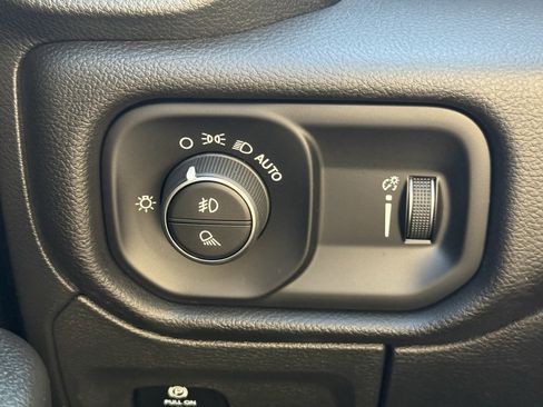 Used 2023 RAM 1500 Big Horn w/ Trailer Tow Group image 25