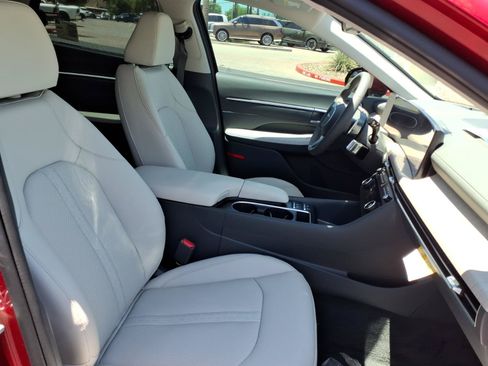 New 2026 Hyundai Sonata Limited FWD image 7