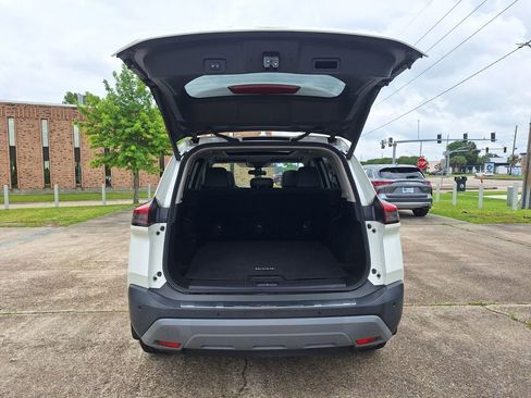 Used 2021 Nissan Rogue SV w/ Premium Package FWD image 27