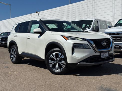 Used 2023 Nissan Rogue SV AWD/4WD image 2