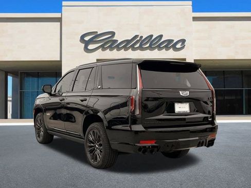 Used 2024 Cadillac Escalade V w/ LPO, ONYX Package image 9