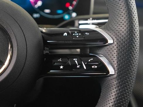 New 2026 Mercedes-Benz C 300 4MATIC Sedan image 18