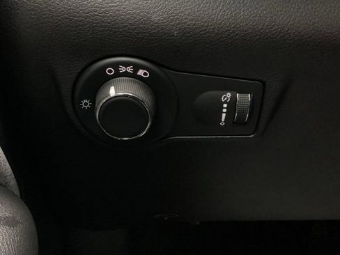 Used 2022 Jeep Compass Sport AWD/4WD image 21