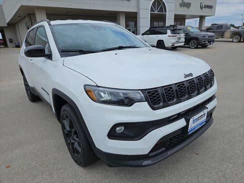 New 2026 Jeep Compass Latitude AWD/4WD image 41